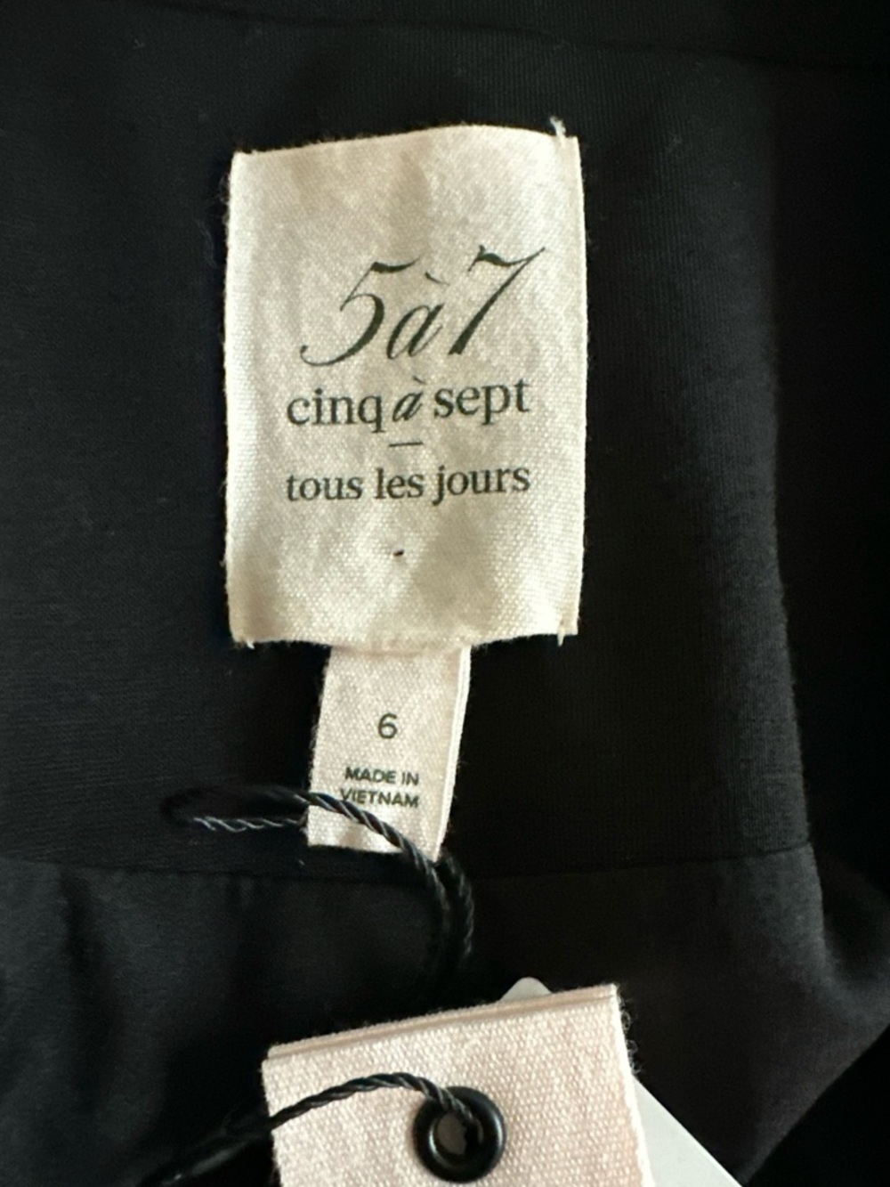 Cinq à Sept Sable Blazer Black Sz 6 NWT $445 - Picture 4 of 13